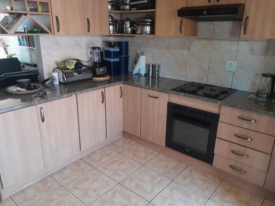 3 Bedroom Property for Sale in Geelhoutpark North West
